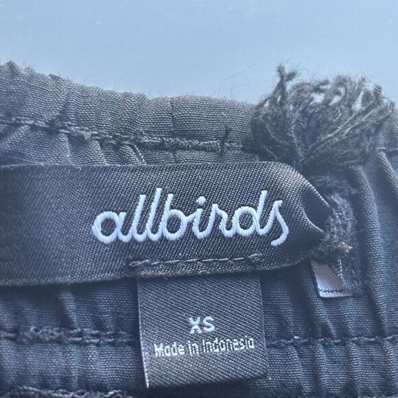 allbirds Women's Natural Run Short black XS - Picture 6 of 9